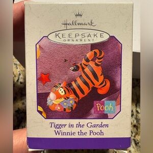 Hallmark Keepsake Ornament 1998 Winnie The Pooh Collection Tigger In The Garden